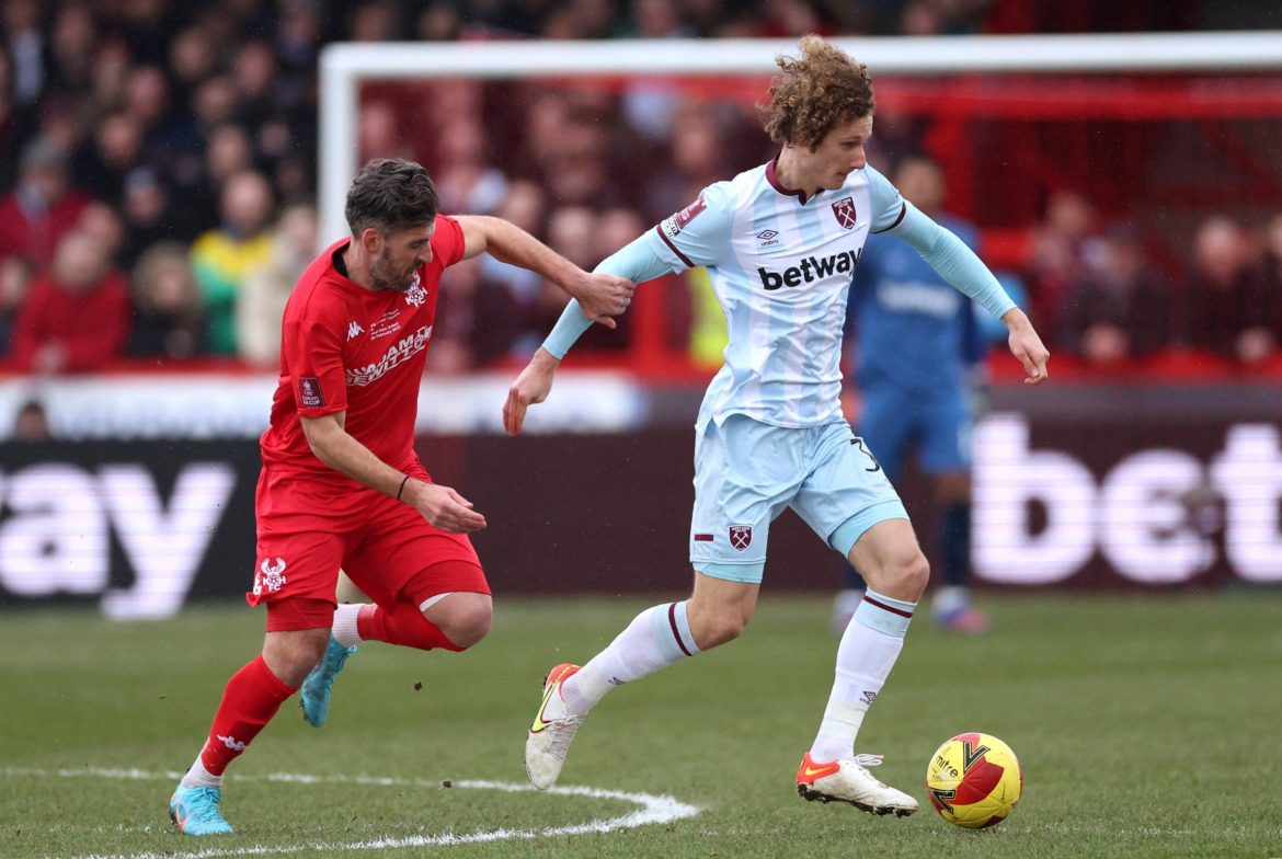 West Ham must unleash Alex Kral