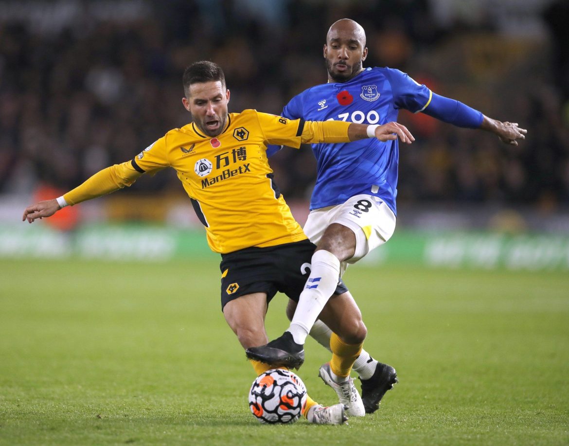 Benitez must unleash Delph against Arsenal