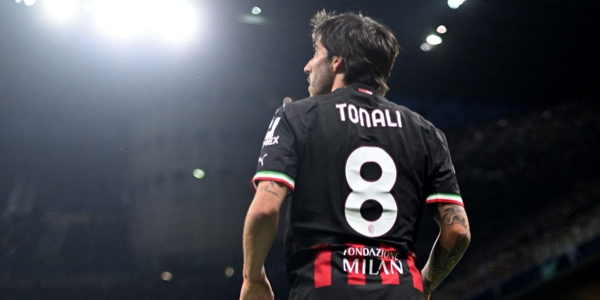 Newcastle Eyeing £76k p/w Midfield Summer Addition